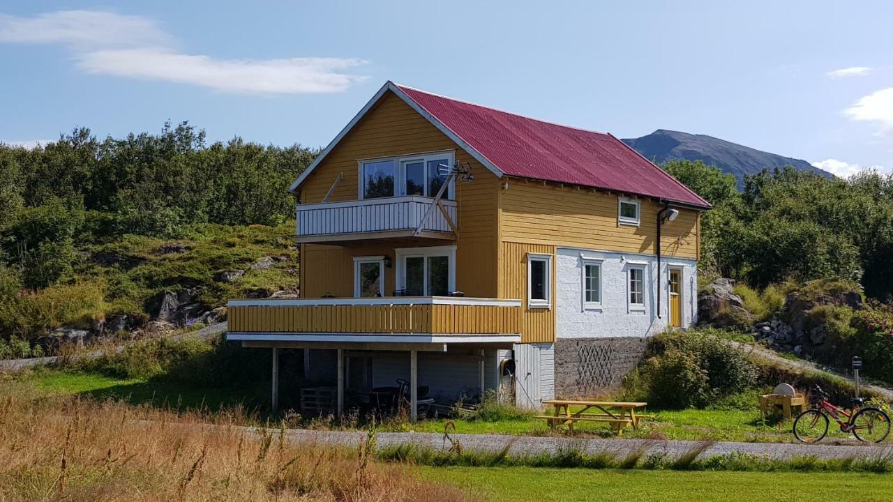 Farmer Apartment Laukvik Luaran gambar