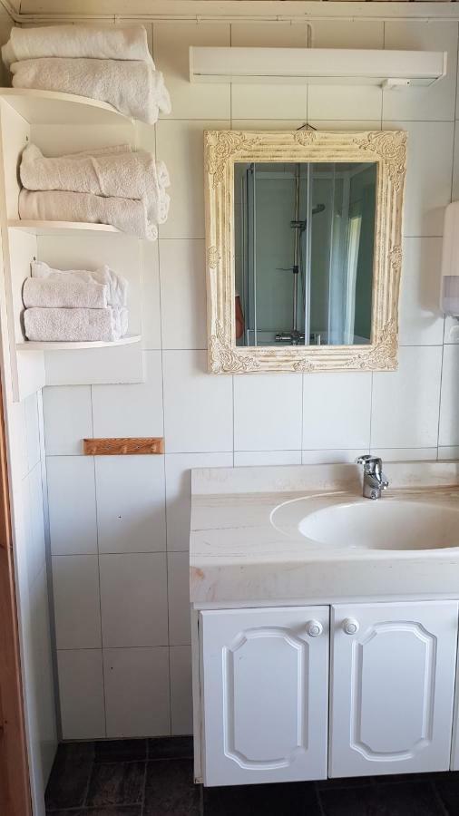 Farmer Apartment Laukvik Luaran gambar